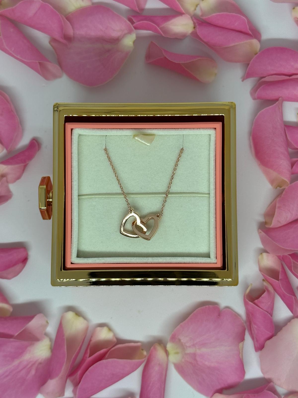 Rose Giftbox With Necklace, Pink box